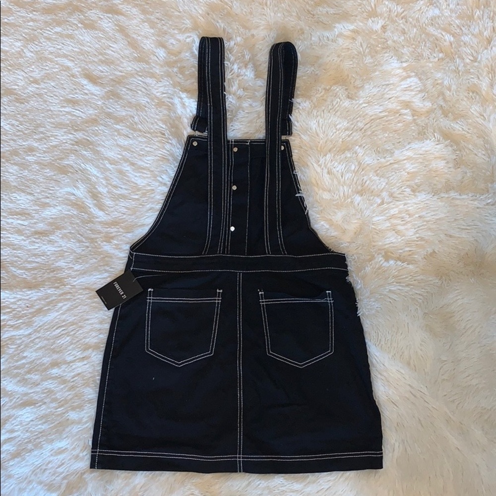 Woven Button-Front Overall Dress - Picture 4 of 8